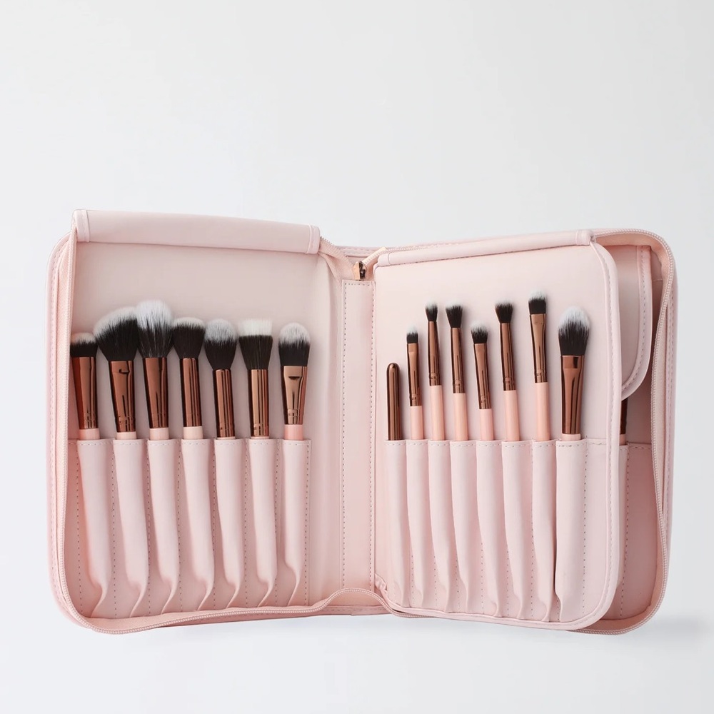 LUXIE 30-Piece Rose Gold Brush Set NWT